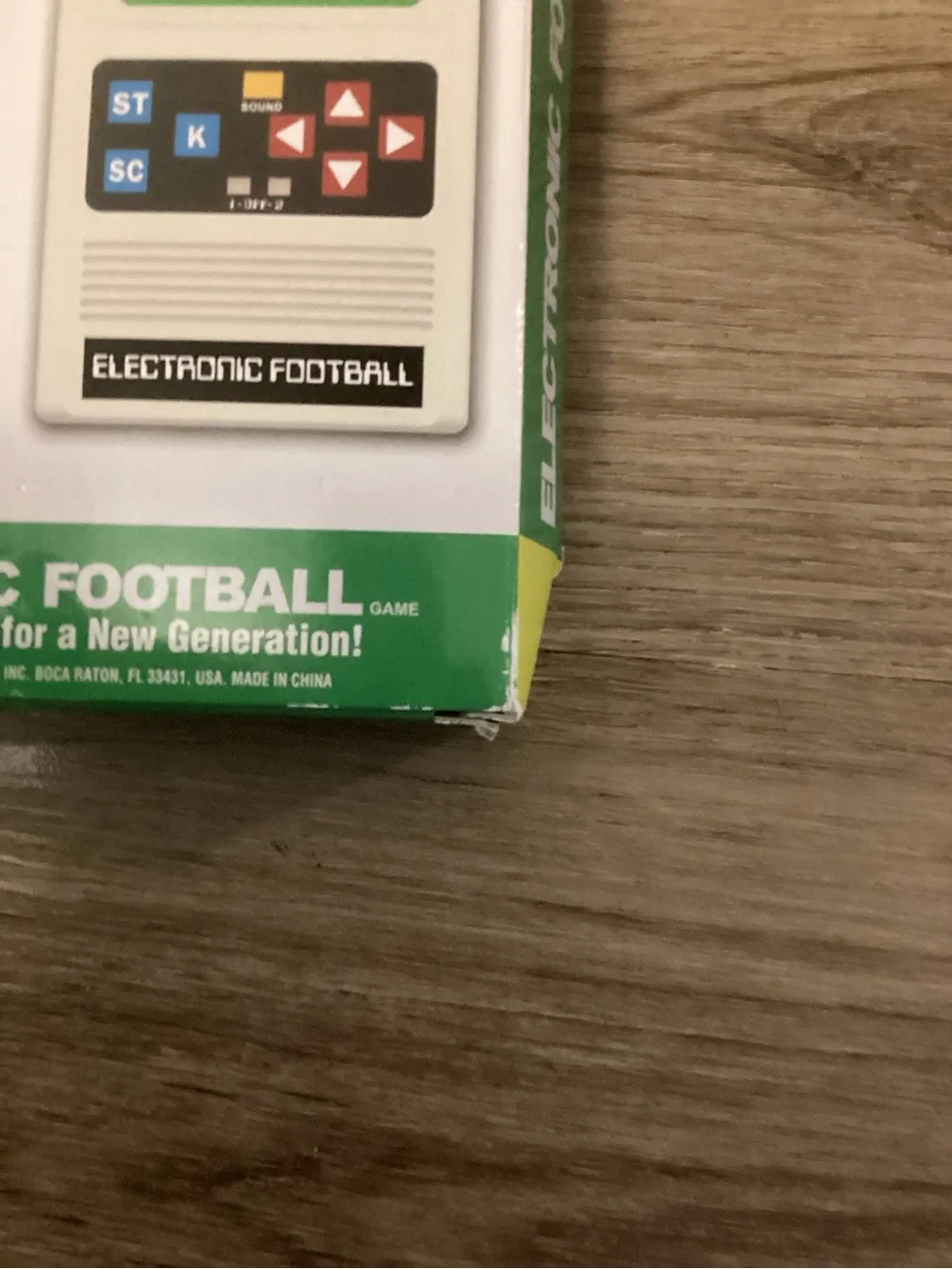 2002 Mattel Electronic Football Handheld Game Brand New Sealed w/Box Damage.